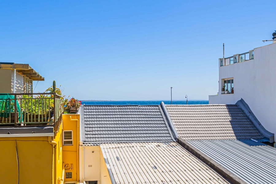 2 Bedroom Property for Sale in Mouille Point Western Cape